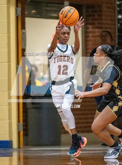 Thumbnail 3 in Gray's Creek vs South View (2023 Cumberland County Schools Holiday Classic Tournament) photogallery.