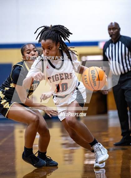 Thumbnail 2 in Gray's Creek vs South View (2023 Cumberland County Schools Holiday Classic Tournament) photogallery.