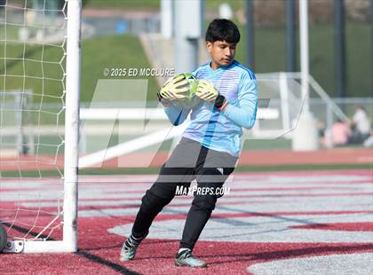 Thumbnail 3 in Paramount vs Torrance (South JV Holiday Tournament) photogallery.