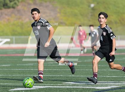 Thumbnail 3 in Paramount vs Torrance (South JV Holiday Tournament) photogallery.