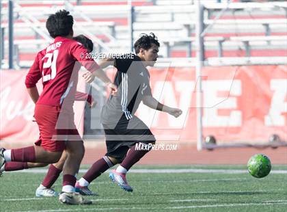 Thumbnail 2 in Paramount vs Torrance (South JV Holiday Tournament) photogallery.