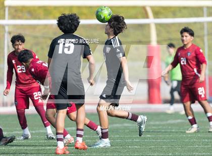 Thumbnail 2 in Paramount vs Torrance (South JV Holiday Tournament) photogallery.