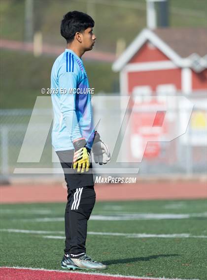 Thumbnail 1 in Paramount vs Torrance (South JV Holiday Tournament) photogallery.