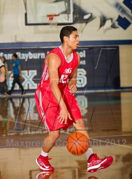 Thumbnail 2 in South Houston vs Sharyland (McDonald's Texas Invitational) photogallery.