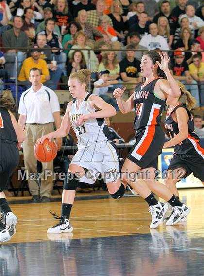 Thumbnail 1 in Clarion vs Keystone (PIAA District IX A Championship) photogallery.