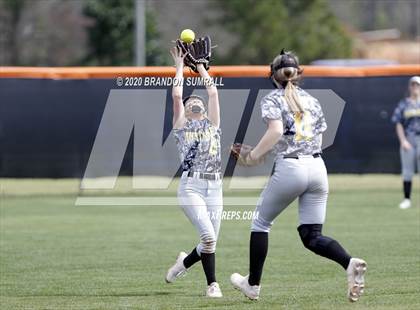 Thumbnail 1 in Chilton County vs Isabella (Chilton County Tournament) photogallery.