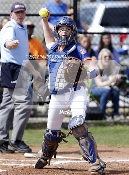 Thumbnail 3 in Chilton County vs Isabella (Chilton County Tournament) photogallery.