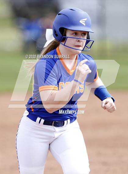 Thumbnail 1 in Chilton County vs Isabella (Chilton County Tournament) photogallery.