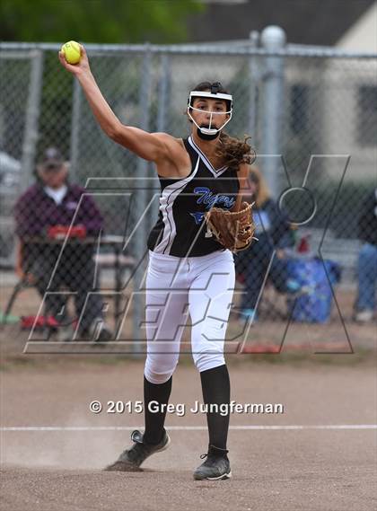 Thumbnail 1 in Analy vs. Sonoma Valley (SCL Semi Finals) photogallery.