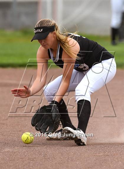 Thumbnail 3 in Analy vs. Sonoma Valley (SCL Semi Finals) photogallery.