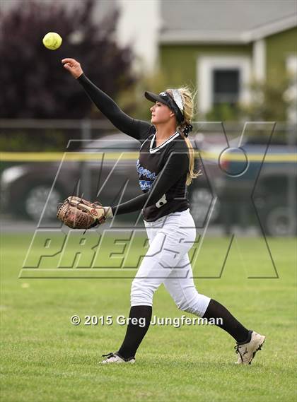 Thumbnail 3 in Analy vs. Sonoma Valley (SCL Semi Finals) photogallery.