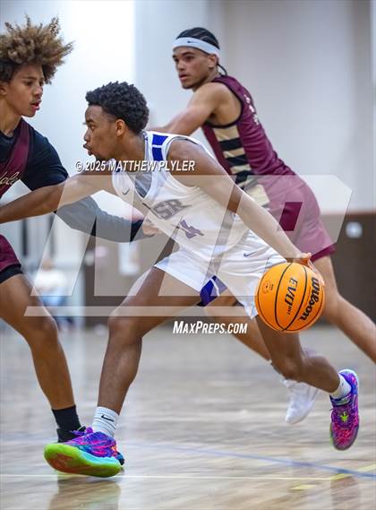 Thumbnail 2 in Springdale Prep vs. Kid Star Rising Christian Academy (Veterans Showcase 2025) photogallery.