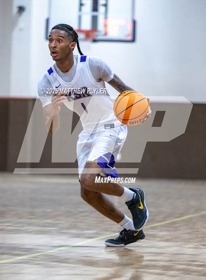 Thumbnail 2 in Springdale Prep vs. Kid Star Rising Christian Academy (Veterans Showcase 2025) photogallery.