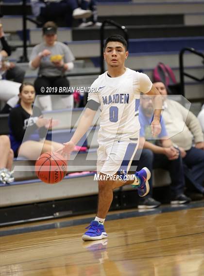 Thumbnail 3 in Newton-Conover @ Maiden (NCHSAA 2A 1st Round) photogallery.