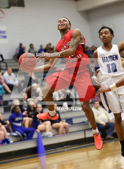 Thumbnail 3 in Newton-Conover @ Maiden (NCHSAA 2A 1st Round) photogallery.