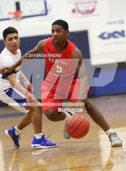Thumbnail 3 in Newton-Conover @ Maiden (NCHSAA 2A 1st Round) photogallery.