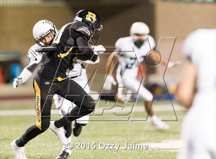 Thumbnail 1 in King vs. Brennan (UIL 6A Bi-District Playoff) photogallery.