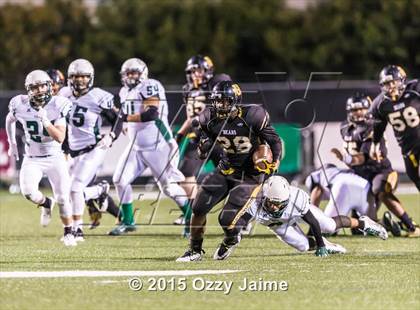 Thumbnail 3 in King vs. Brennan (UIL 6A Bi-District Playoff) photogallery.