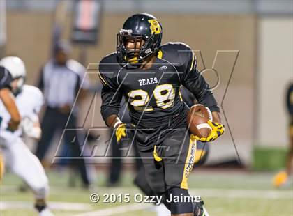 Thumbnail 3 in King vs. Brennan (UIL 6A Bi-District Playoff) photogallery.