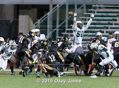 Thumbnail 1 in King vs. Brennan (UIL 6A Bi-District Playoff) photogallery.
