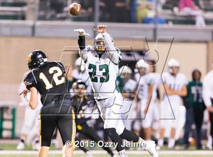 Thumbnail 3 in King vs. Brennan (UIL 6A Bi-District Playoff) photogallery.