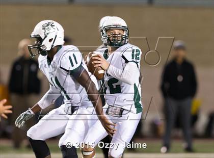 Thumbnail 2 in King vs. Brennan (UIL 6A Bi-District Playoff) photogallery.