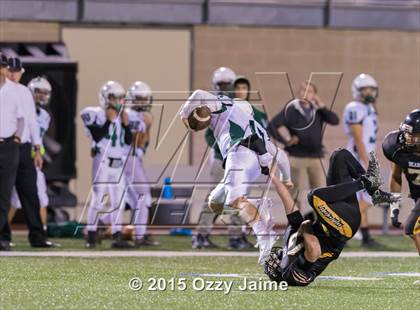 Thumbnail 3 in King vs. Brennan (UIL 6A Bi-District Playoff) photogallery.