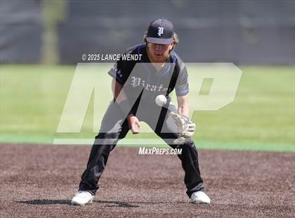 Thumbnail 3 in Valley vs. Alameda (CHSAA 3A Region 2) photogallery.