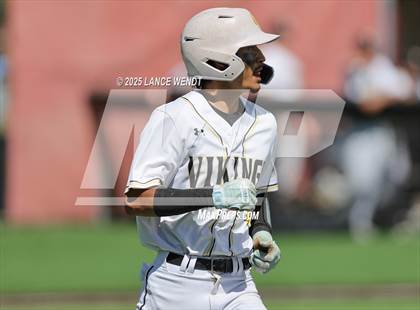 Thumbnail 1 in Valley vs. Alameda (CHSAA 3A Region 2) photogallery.