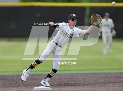 Thumbnail 2 in Valley vs. Alameda (CHSAA 3A Region 2) photogallery.