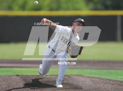 Thumbnail 1 in Valley vs. Alameda (CHSAA 3A Region 2) photogallery.