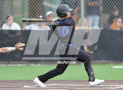 Thumbnail 3 in Valley vs. Alameda (CHSAA 3A Region 2) photogallery.