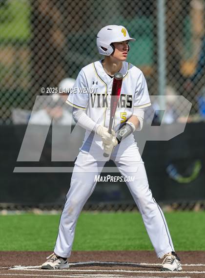 Thumbnail 1 in Valley vs. Alameda (CHSAA 3A Region 2) photogallery.