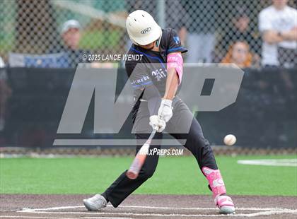 Thumbnail 1 in Valley vs. Alameda (CHSAA 3A Region 2) photogallery.