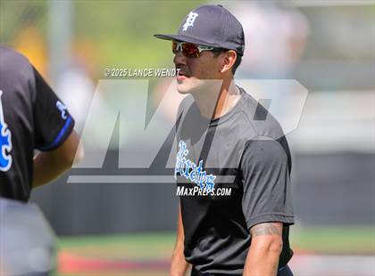 Thumbnail 2 in Valley vs. Alameda (CHSAA 3A Region 2) photogallery.