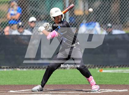 Thumbnail 2 in Valley vs. Alameda (CHSAA 3A Region 2) photogallery.