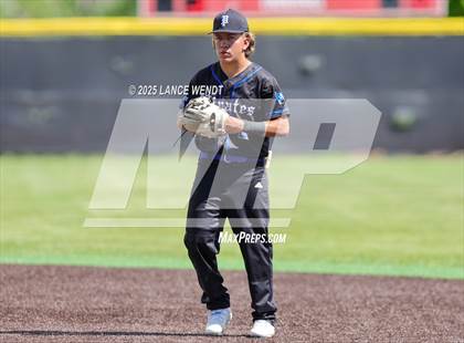Thumbnail 1 in Valley vs. Alameda (CHSAA 3A Region 2) photogallery.