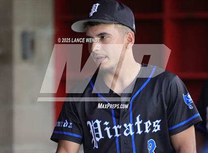 Thumbnail 1 in Valley vs. Alameda (CHSAA 3A Region 2) photogallery.