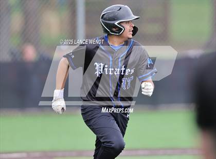 Thumbnail 1 in Valley vs. Alameda (CHSAA 3A Region 2) photogallery.
