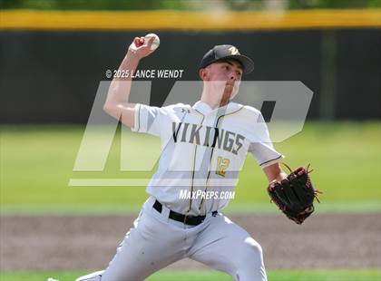Thumbnail 3 in Valley vs. Alameda (CHSAA 3A Region 2) photogallery.