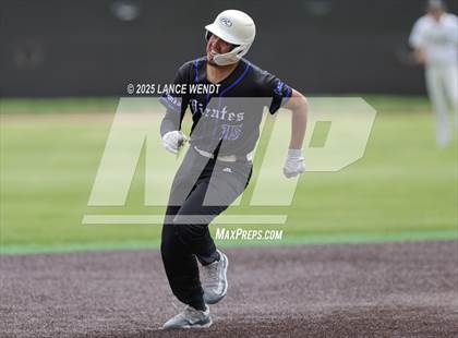Thumbnail 3 in Valley vs. Alameda (CHSAA 3A Region 2) photogallery.