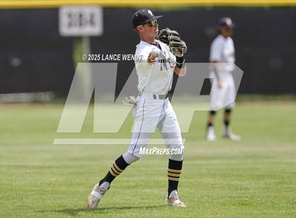 Thumbnail 3 in Valley vs. Alameda (CHSAA 3A Region 2) photogallery.