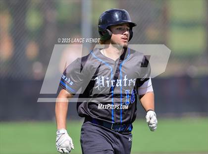 Thumbnail 1 in Valley vs. Alameda (CHSAA 3A Region 2) photogallery.