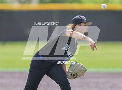 Thumbnail 3 in Valley vs. Alameda (CHSAA 3A Region 2) photogallery.