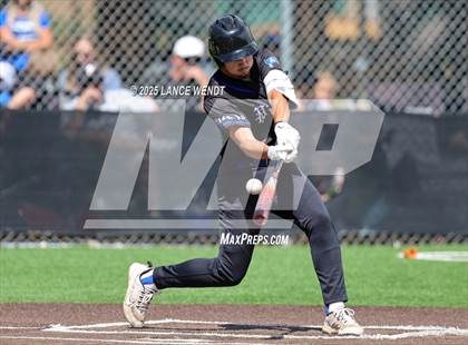 Thumbnail 2 in Valley vs. Alameda (CHSAA 3A Region 2) photogallery.