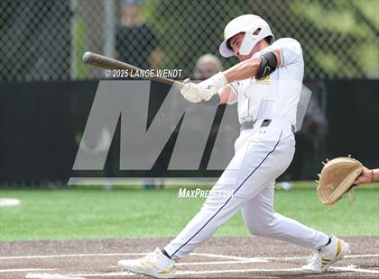 Thumbnail 2 in Valley vs. Alameda (CHSAA 3A Region 2) photogallery.
