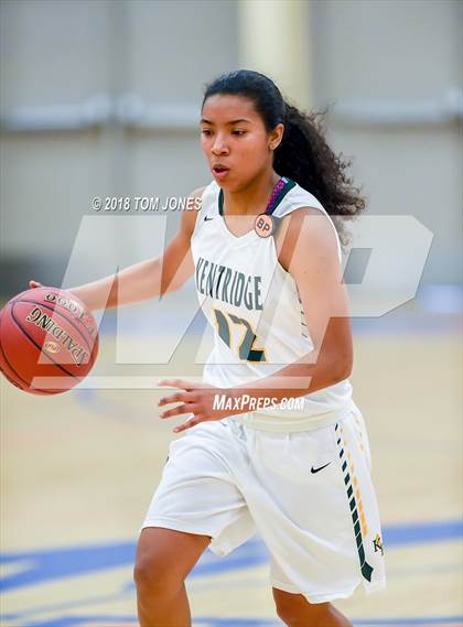 Thumbnail 2 in Bellarmine Prep vs. Kentridge (WIAA 4A Regional Playoff) photogallery.