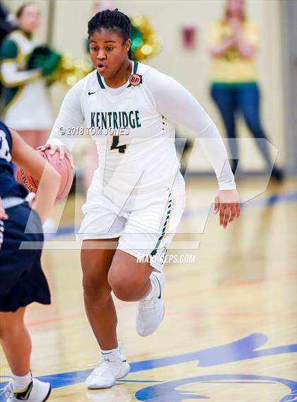 Thumbnail 3 in Bellarmine Prep vs. Kentridge (WIAA 4A Regional Playoff) photogallery.