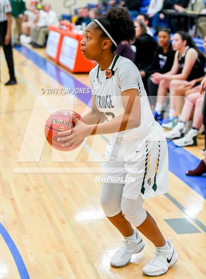 Thumbnail 3 in Bellarmine Prep vs. Kentridge (WIAA 4A Regional Playoff) photogallery.