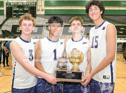 Thumbnail 2 in Highland vs. Perry (AIA 6A Final - Awards) photogallery.